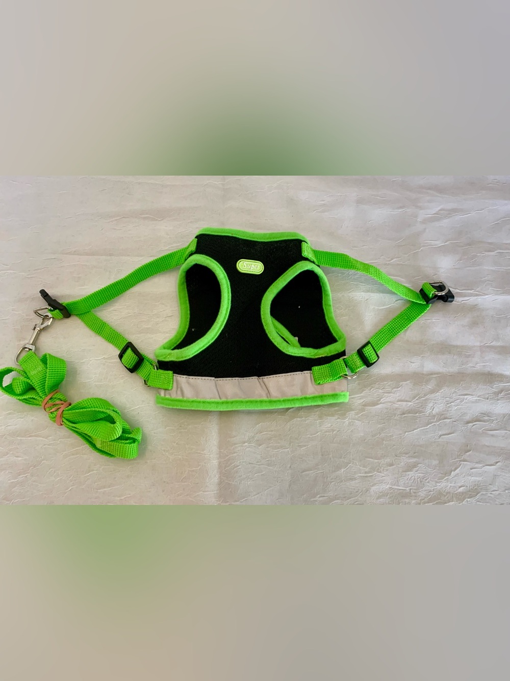 Supet cat harness and leash. Escape proof and lightweight.adjustable